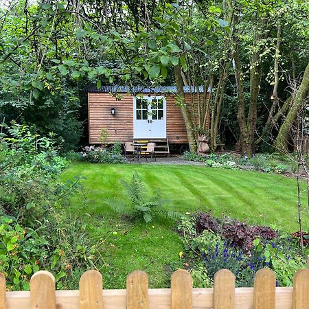 Tranquil Spot Shepherds Hut Cinderford Екстер'єр фото