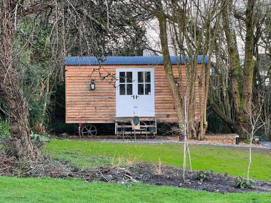 Tranquil Spot Shepherds Hut Cinderford Екстер'єр фото